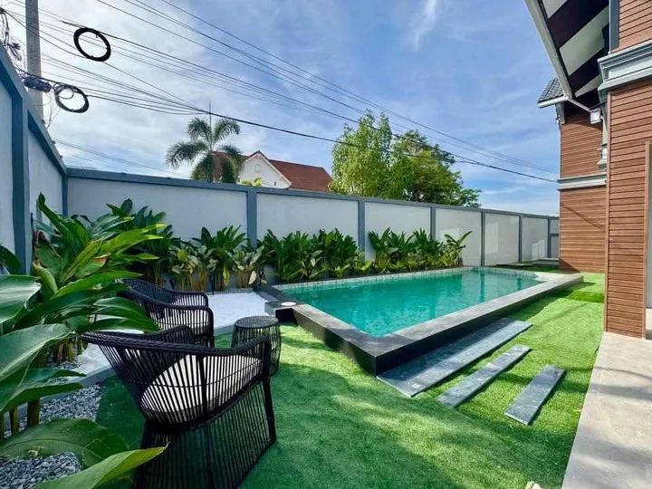 Photo from a listing at Country Club Village