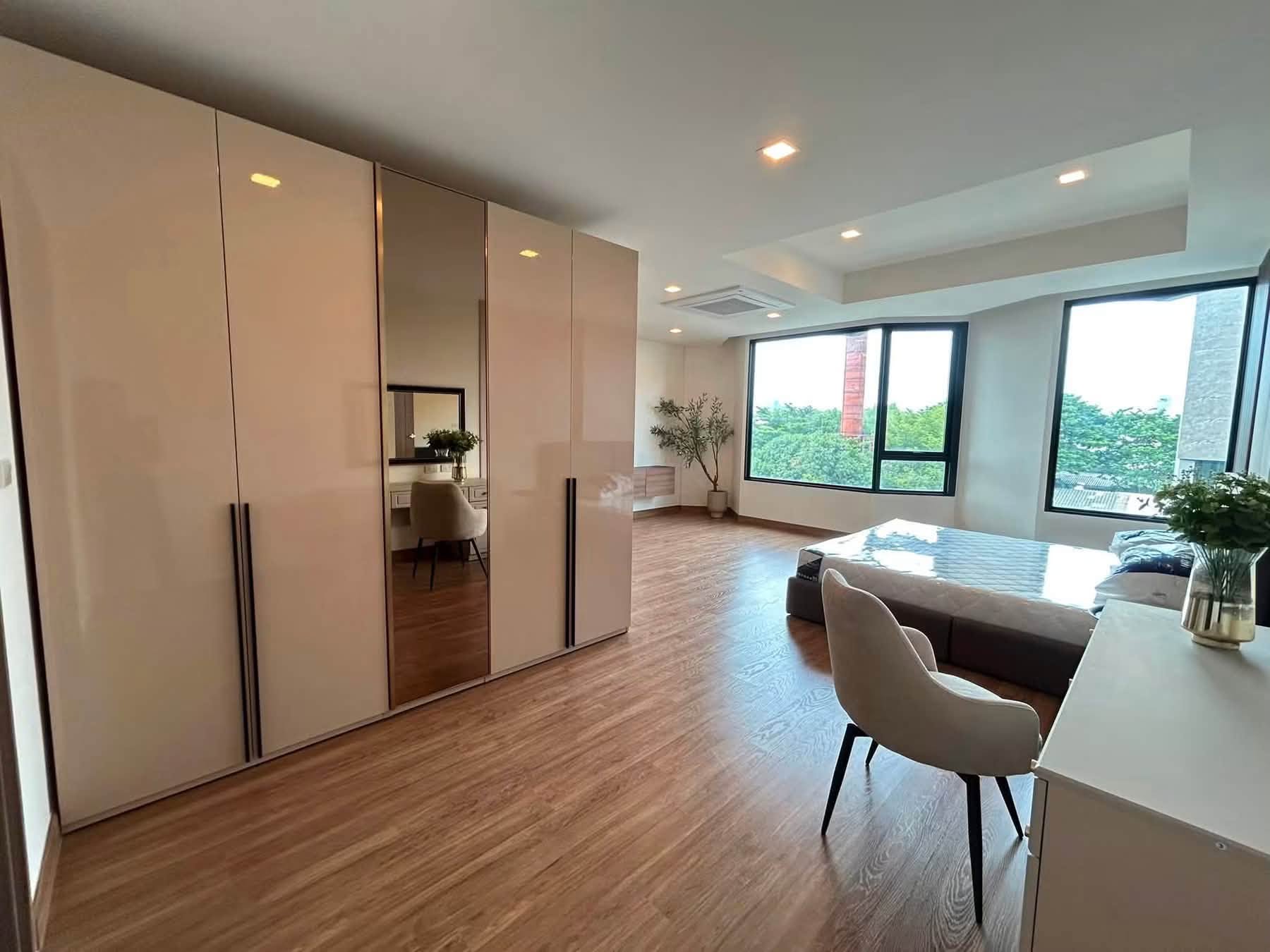 4 Bedroom Townhouse for rent at The Park Lane 15