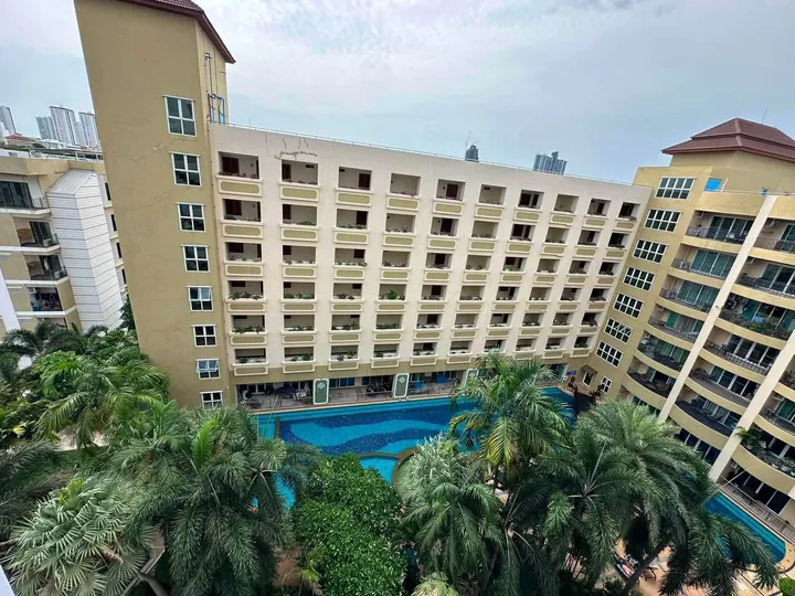 Studio for rent at Dusit Grand Park 1