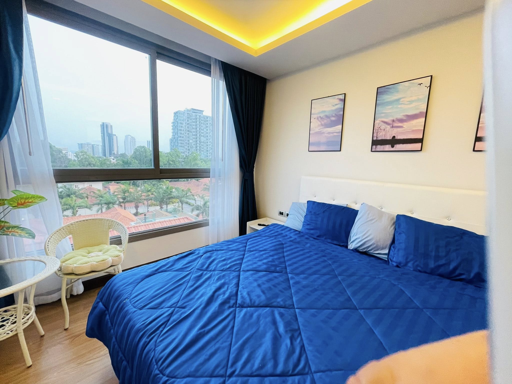1 Bedroom Condo for rent at The Peak Towers
