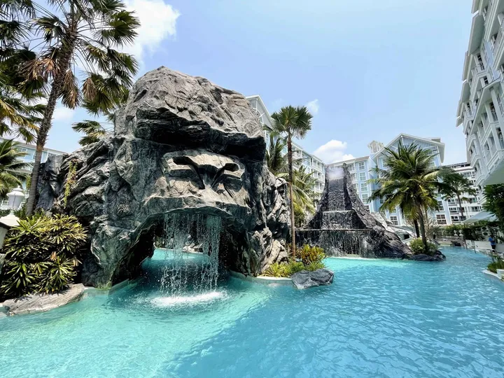 Photo from a listing at Grand Florida