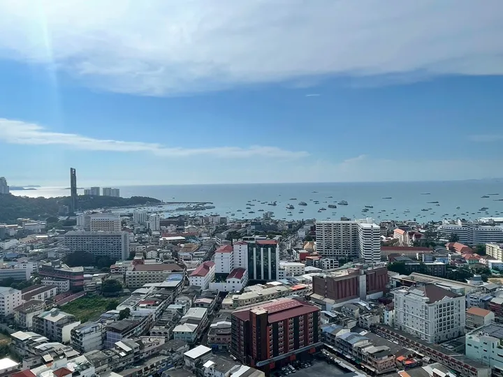 Photo from a listing at Arcadia Millennium Tower