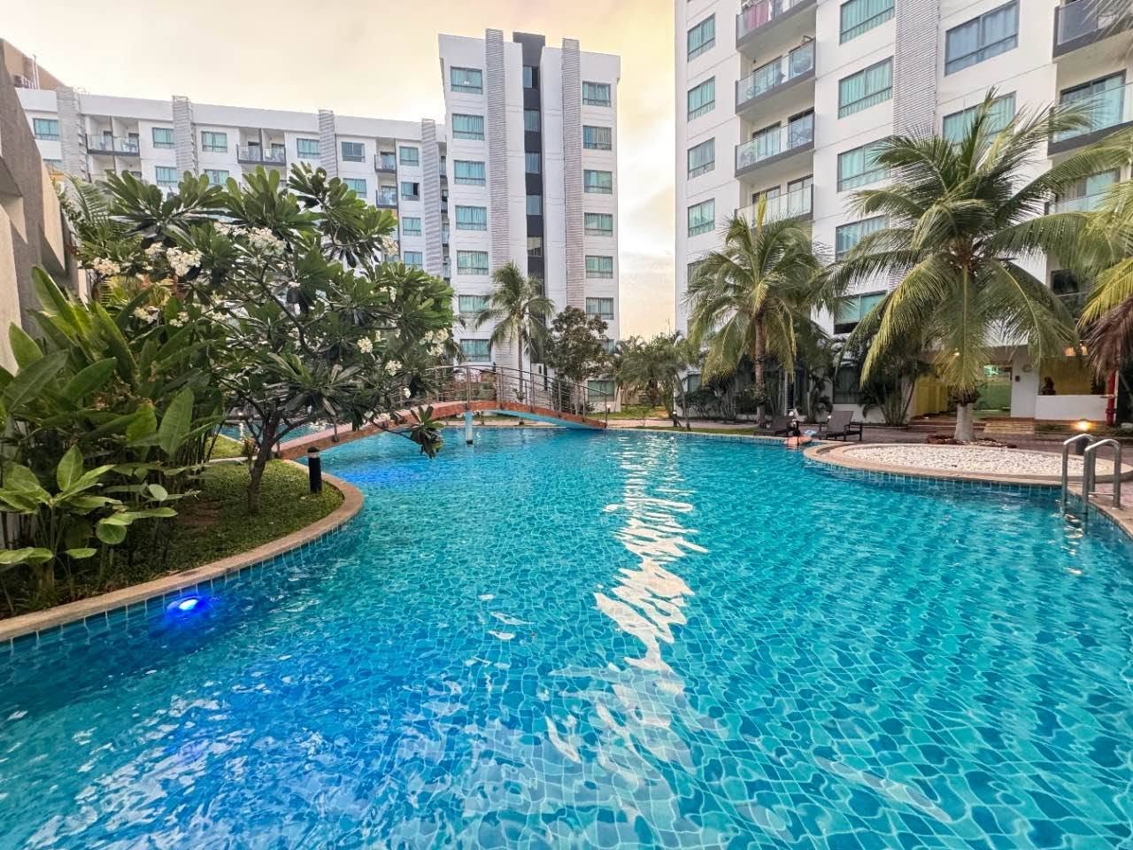 1 Bedroom Condo for sale at Arcadia Beach Resort