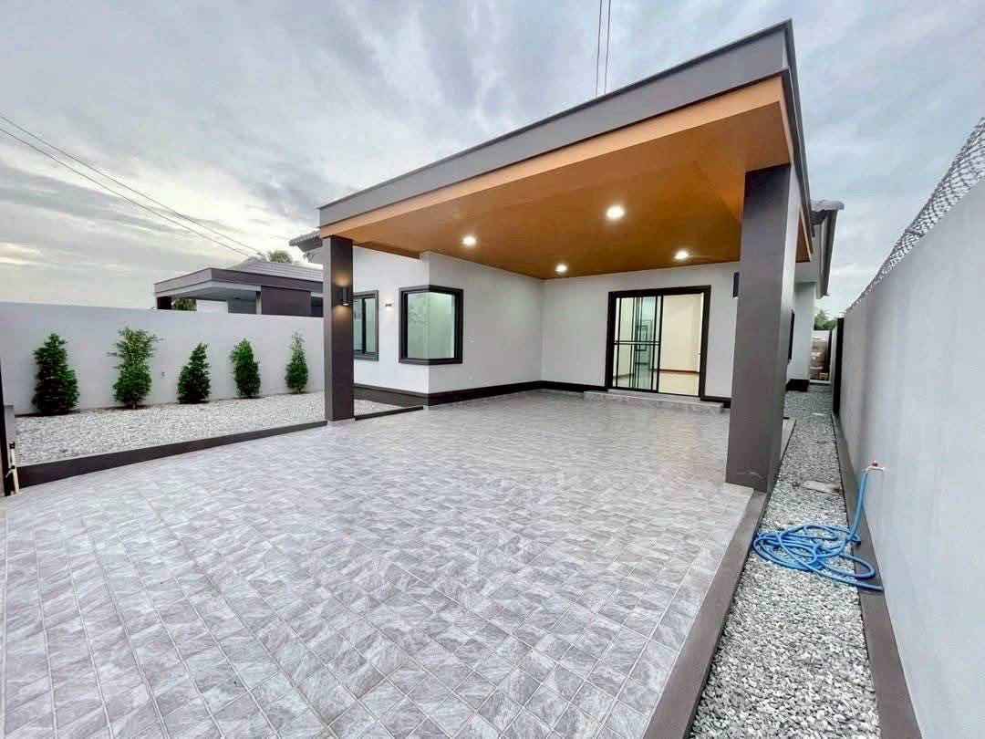 3 Bedroom House for sale in Pong