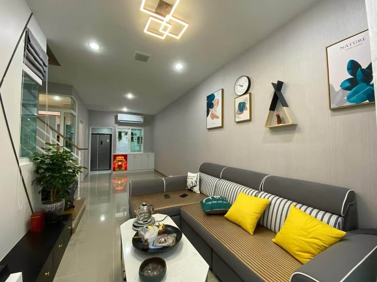 3 Bedroom Townhouse for rent at Golden Town