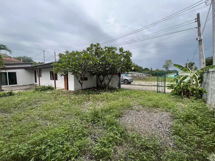 Listing photo