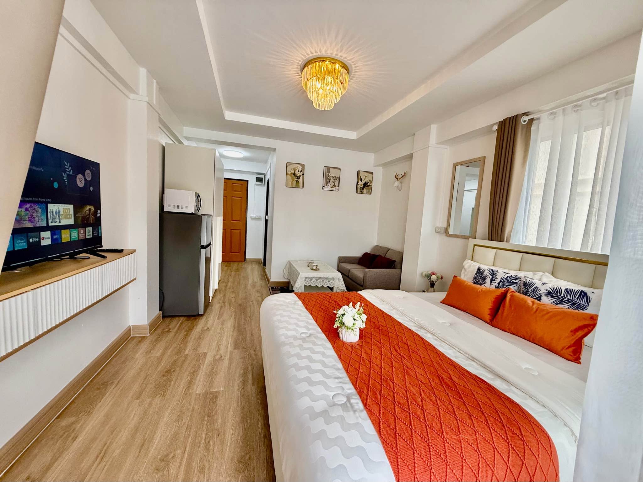1 Bedroom Condo for sale at Nirun Condo