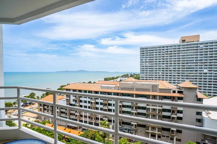Photo from a listing at View Talay 7