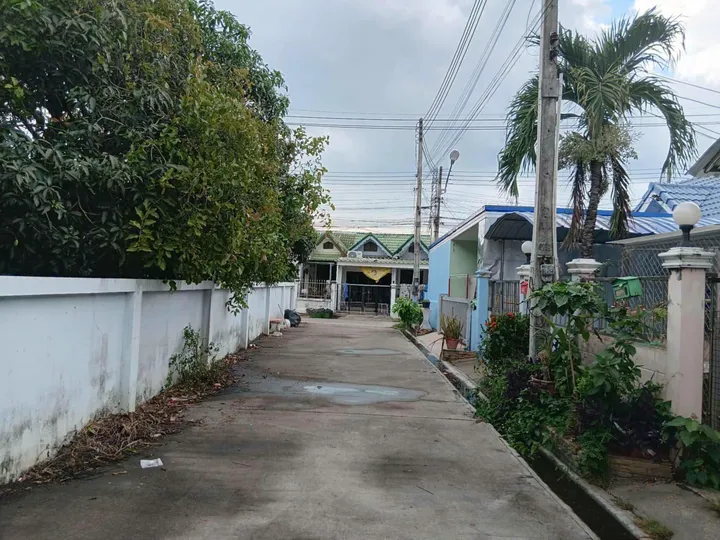 1 Bedroom Townhouse for sale at Baan Saen Rak