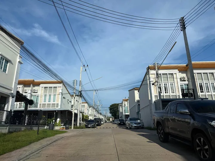 4 Bedroom Townhouse for rent at Golden Town