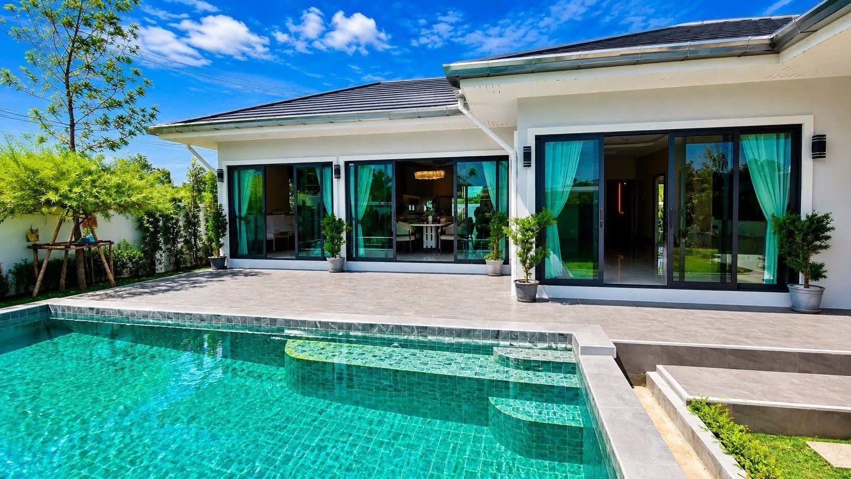 4 Bedroom Villa for sale in Huai Yai