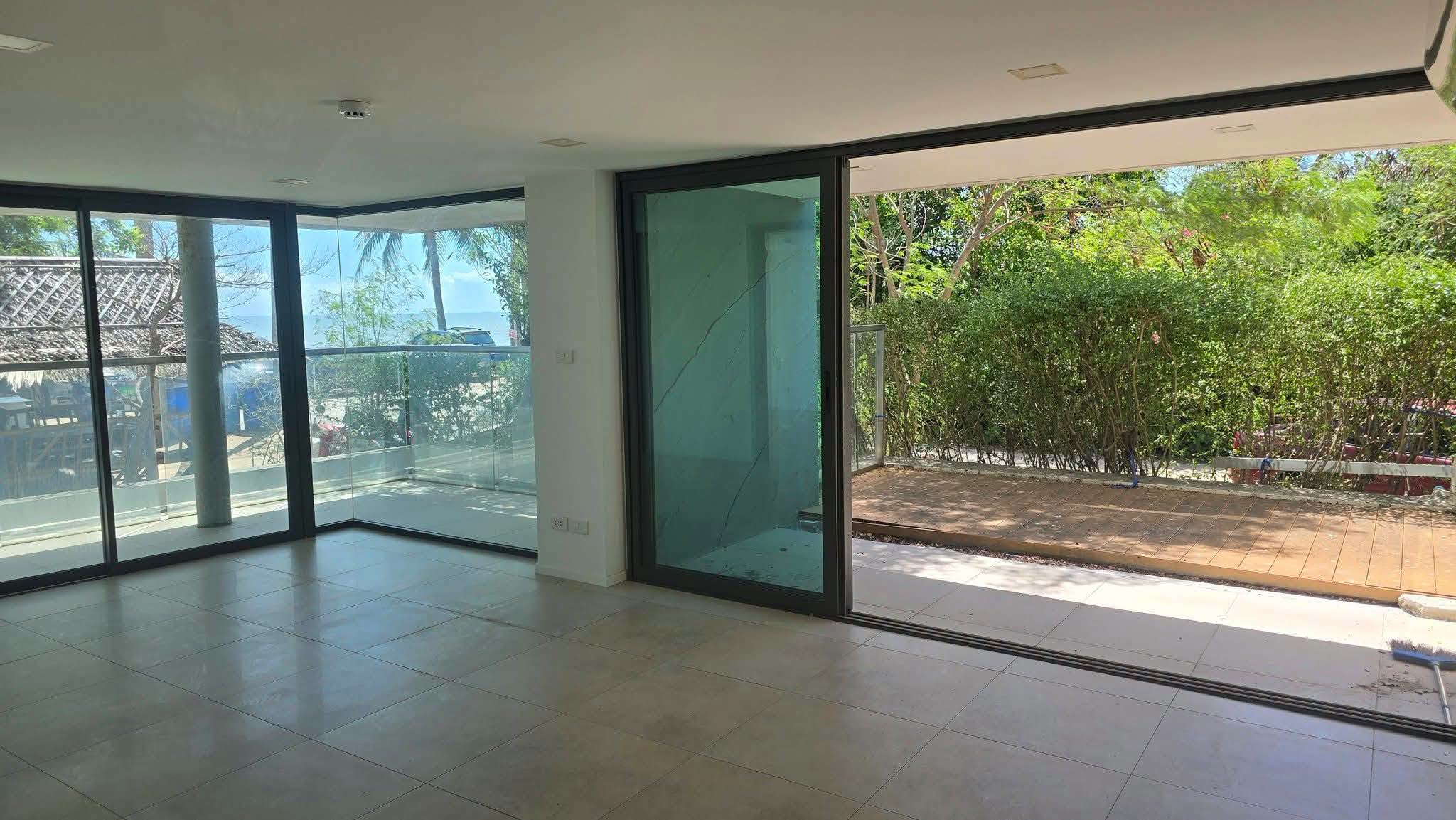 1 Bedroom Condo for sale at Water's Edge