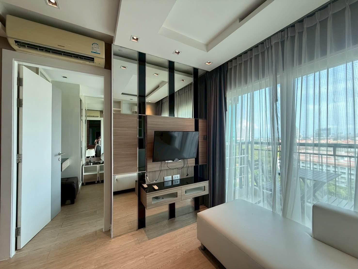 1 Bedroom Condo for rent at La Santir