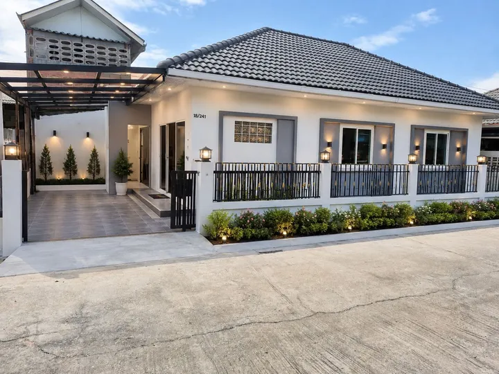 Photo from a listing at Chatkaew 9
