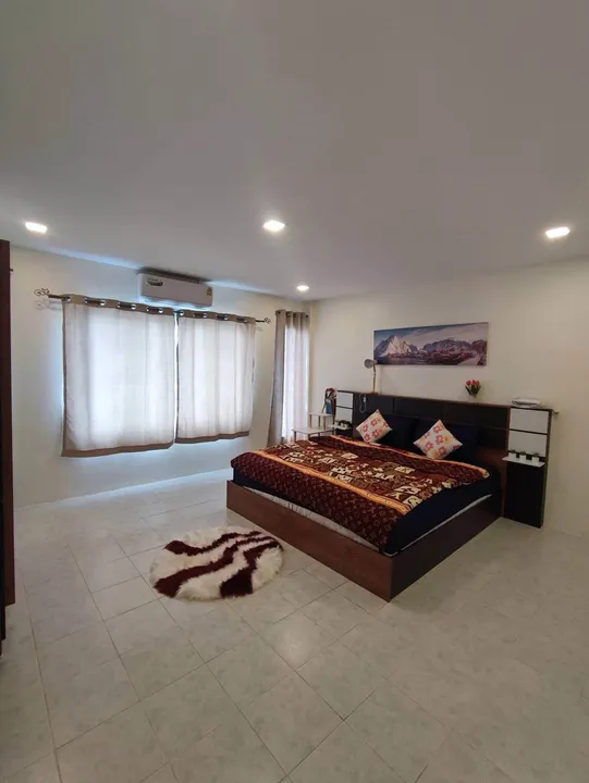 2 Bedroom Townhouse for rent in Bang Lamung