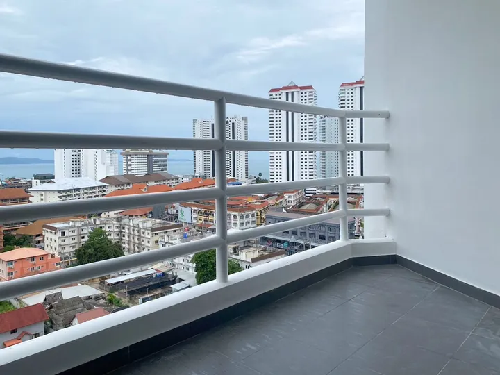 Studio for rent at View Talay 2