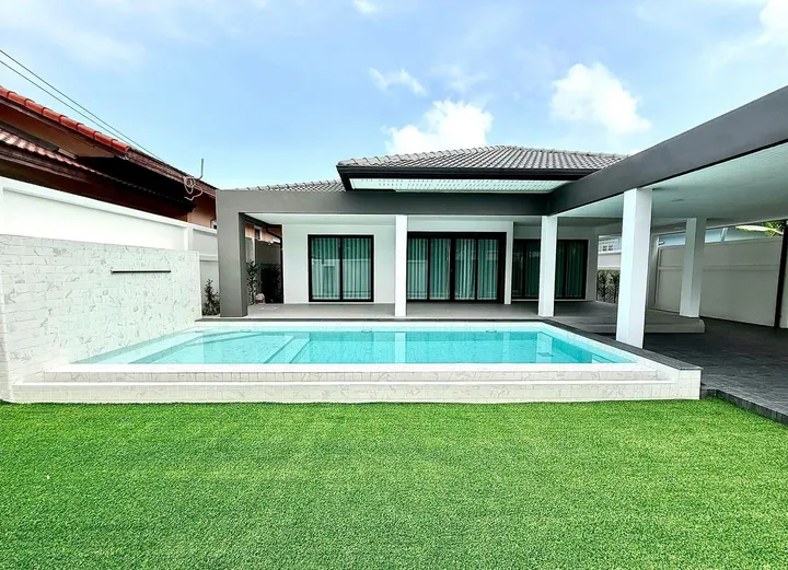 3 Bedroom Villa for sale in South Pattaya