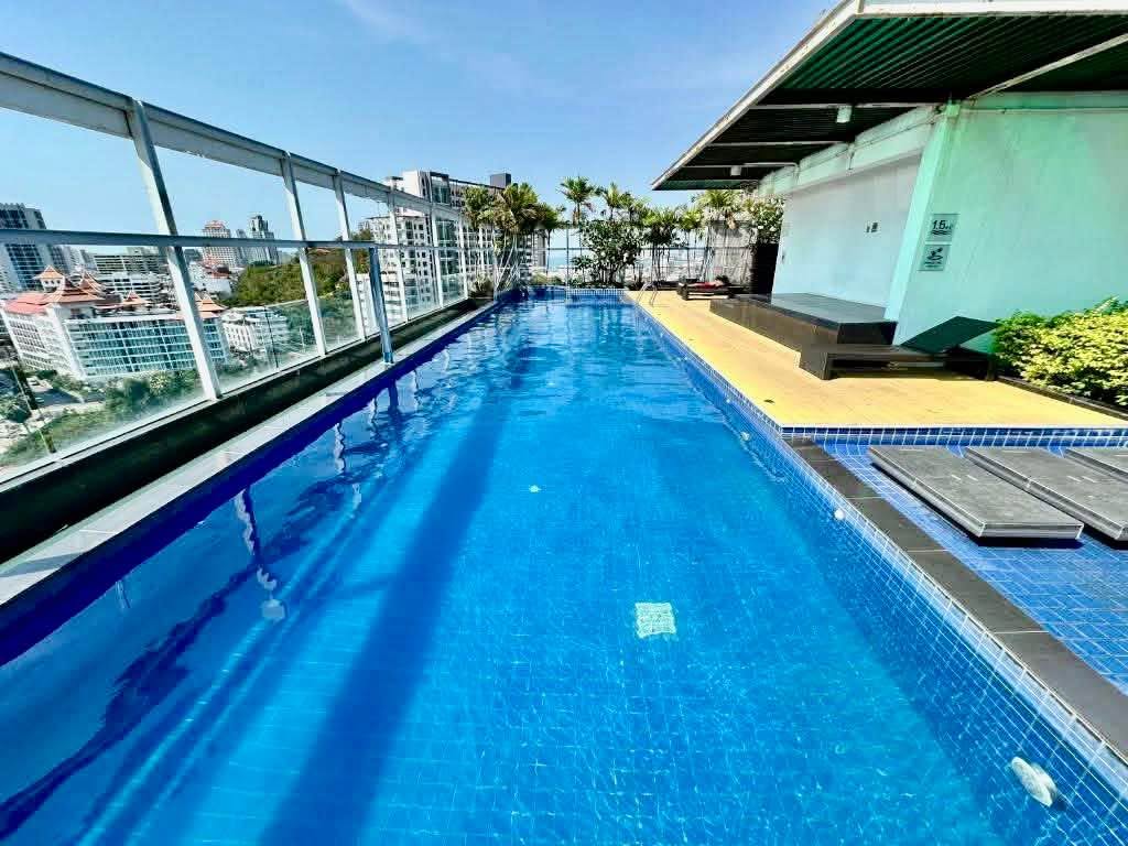1 Bedroom Condo for rent at Treetop Condominium