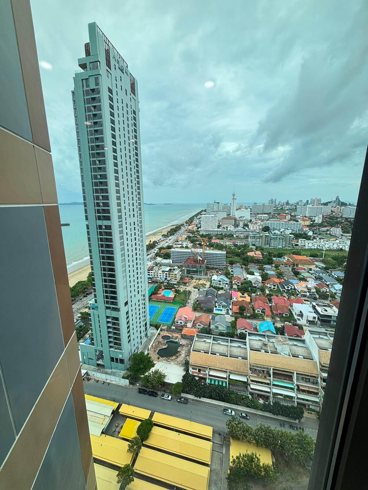 1 Bedroom Condo for rent at Copacabana