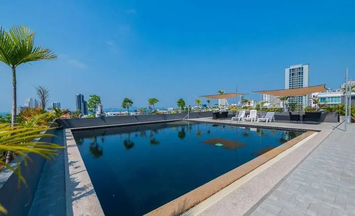 3 Bedroom Condo for sale at Tropicana Pratumnak