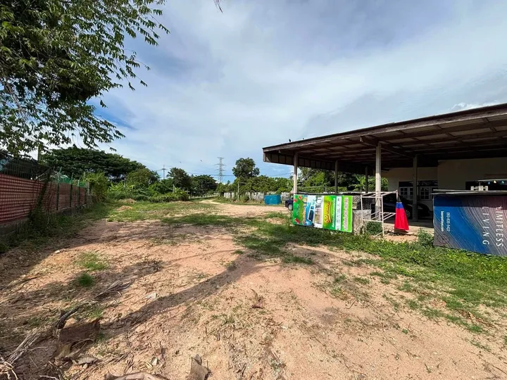 Land for sale in Krating Lai
