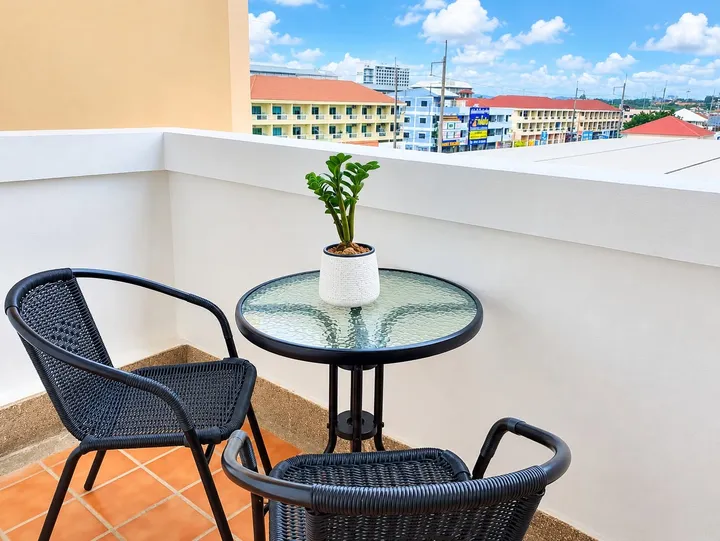 2 Bedroom Condo for rent in Thepprasit