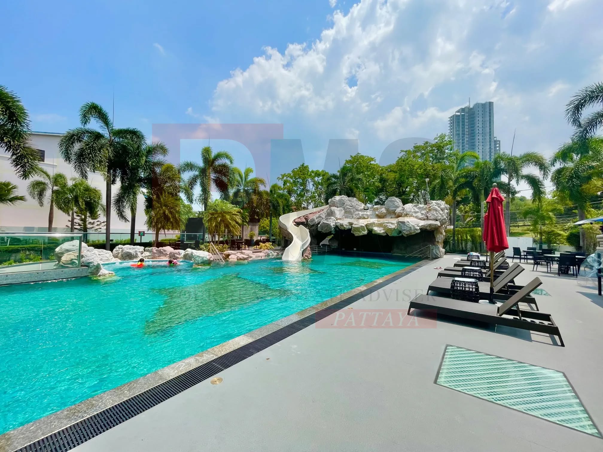 1 Bedroom Condo for sale at Sky Residences Pattaya