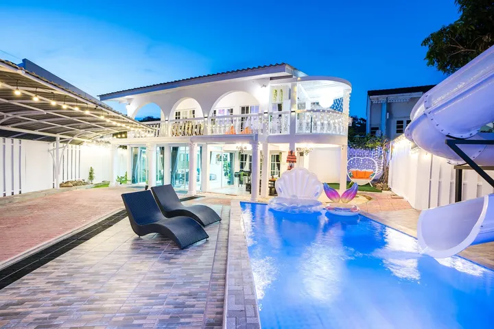 6 Bedroom Villa for rent at Your Sea Cret