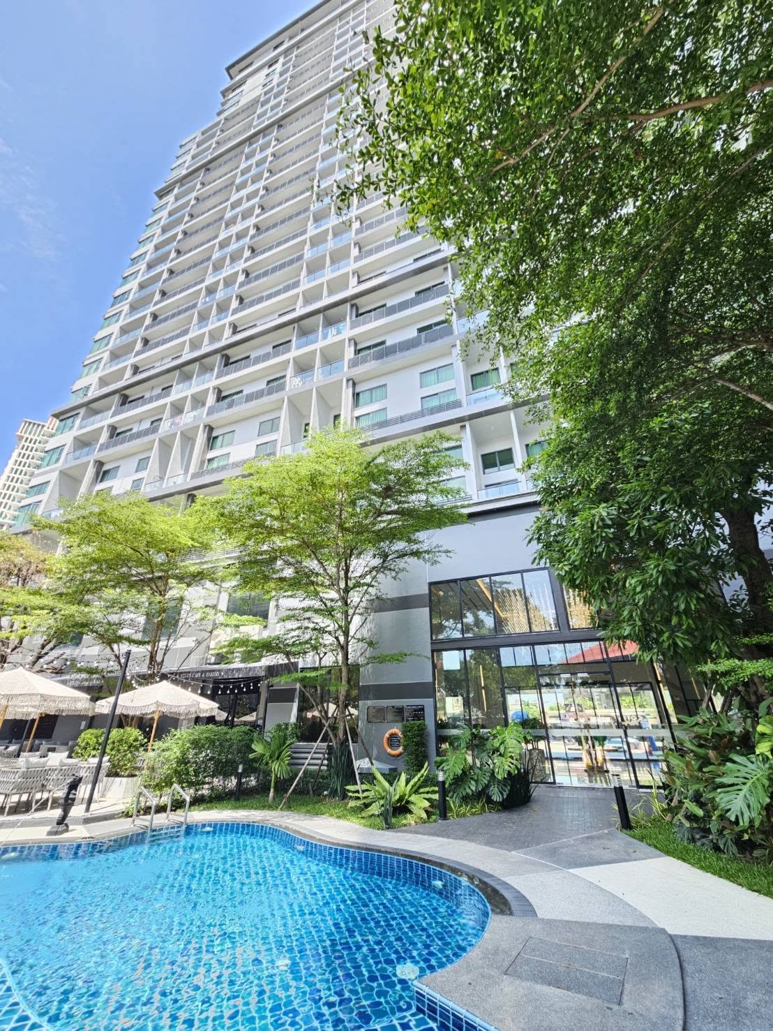 1 Bedroom Condo for rent at Arcadia Millennium Tower