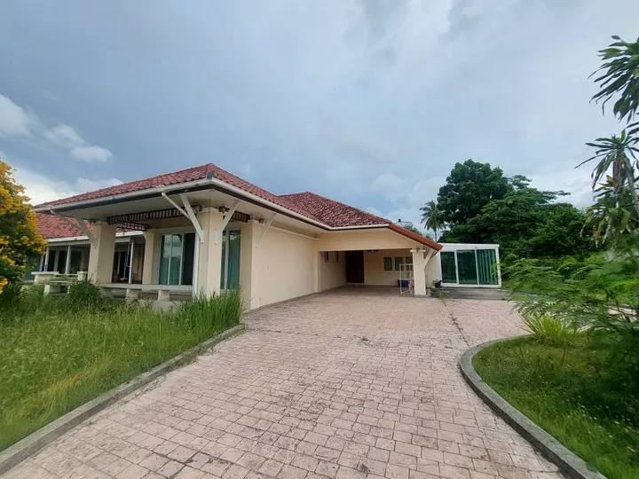 House for sale in Pong