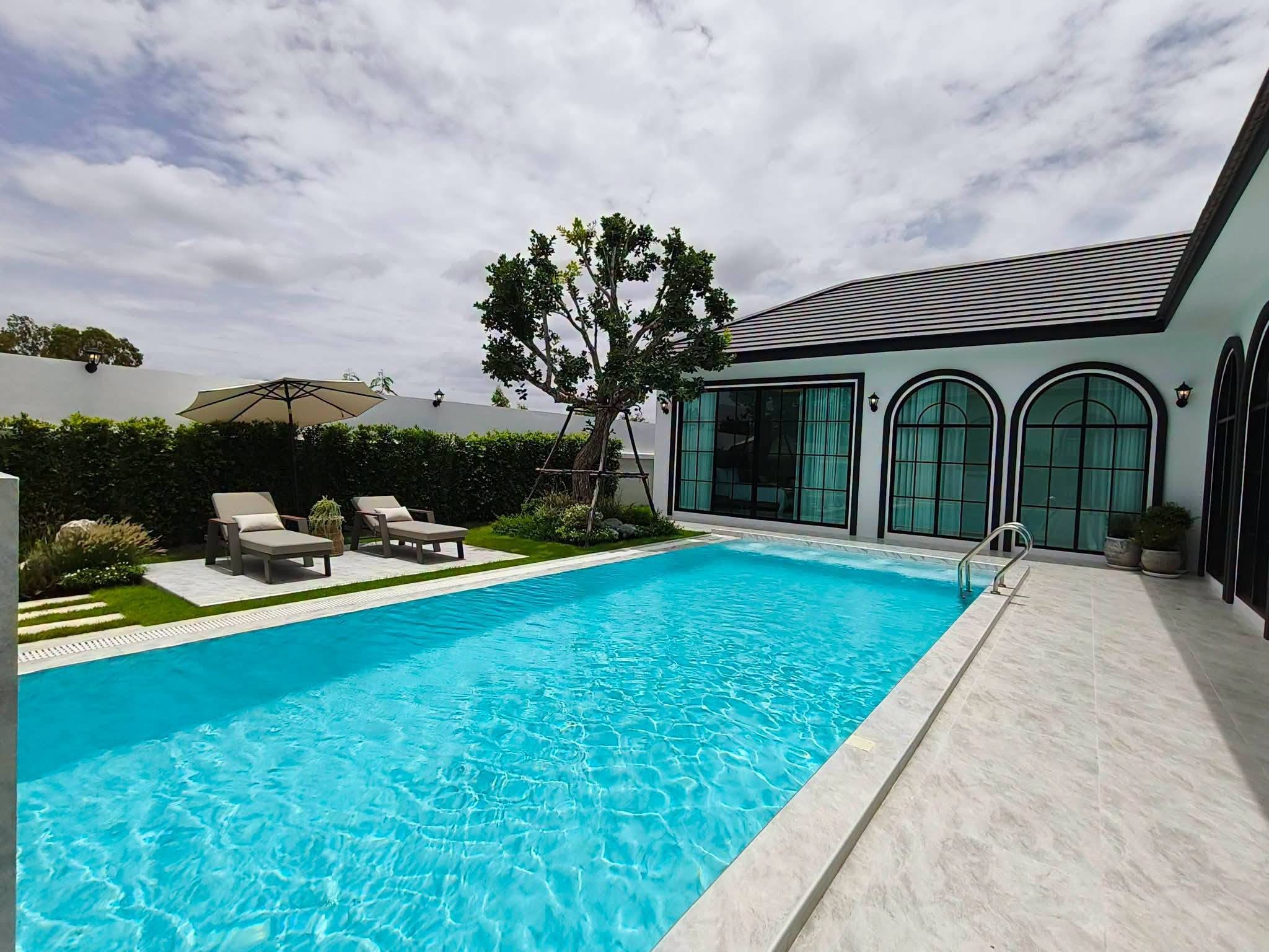 5 Bedroom Villa for sale in Mabprachan