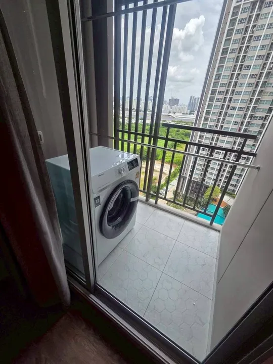 Photo from a listing at Supalai Veranda Rama 9