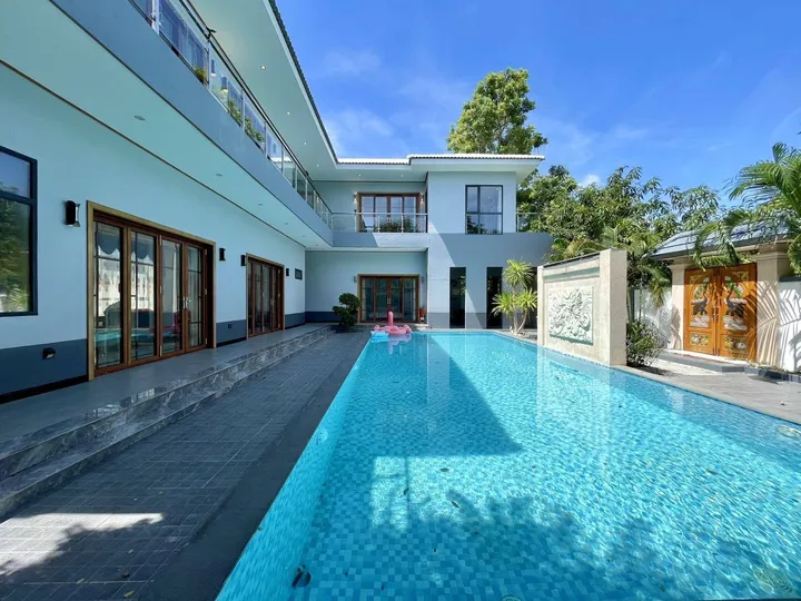5 Bedroom Villa for rent in Thepprasit