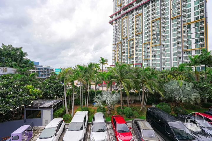1 Bedroom Condo for sale at Dusit Grand Condo View