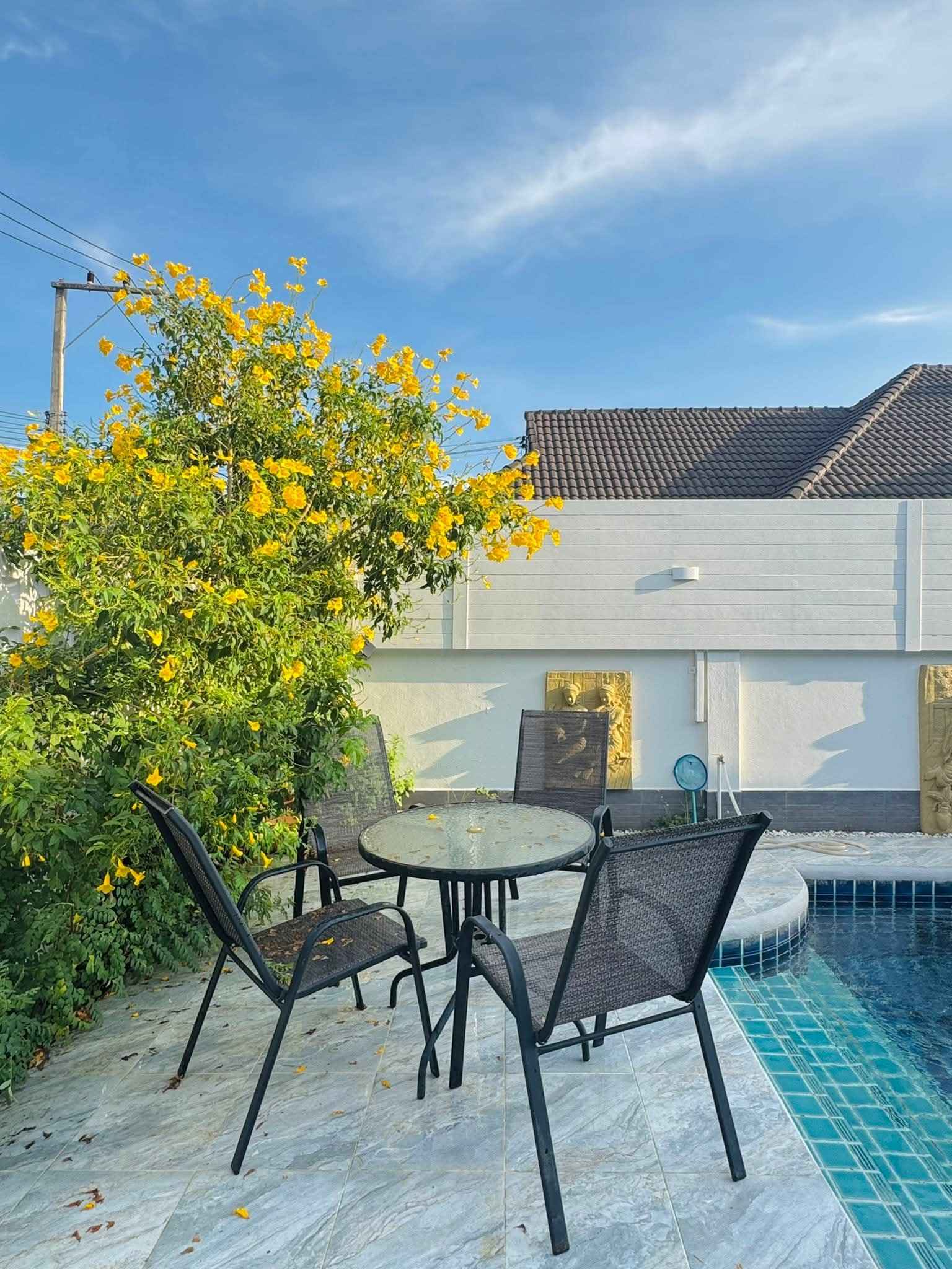3 Bedroom House for rent in Noen Plub Wan