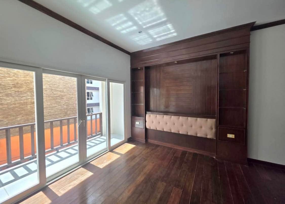 Commercial for rent in Pratumnak