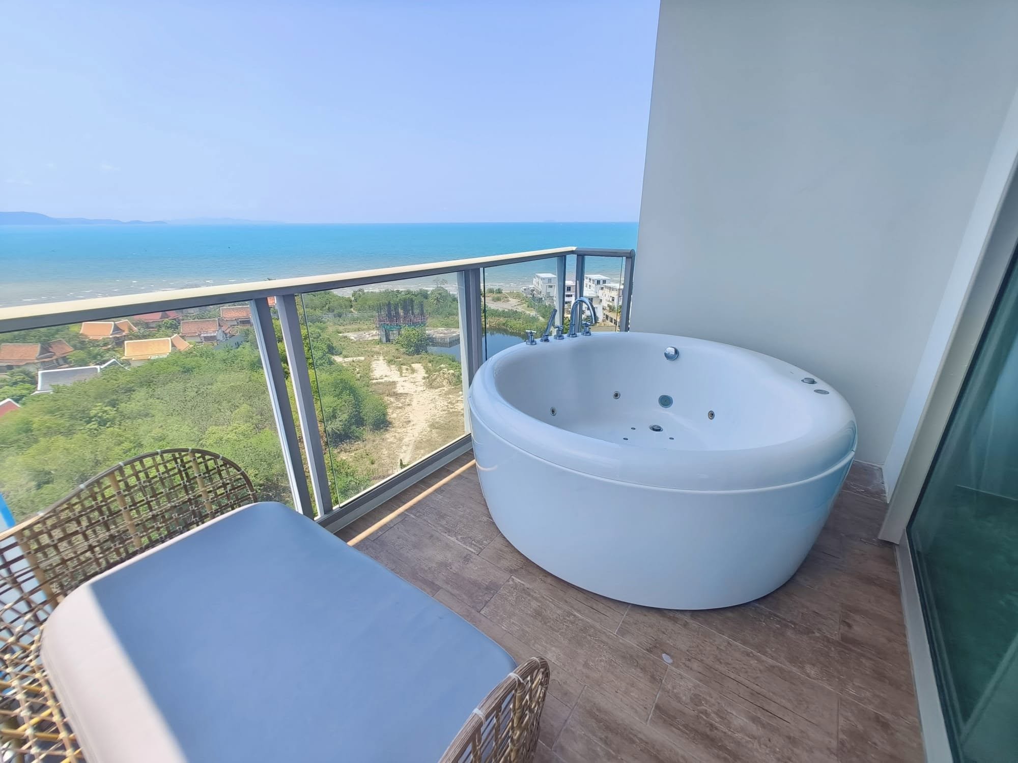 2 Bedroom Condo for rent at The Riviera Monaco