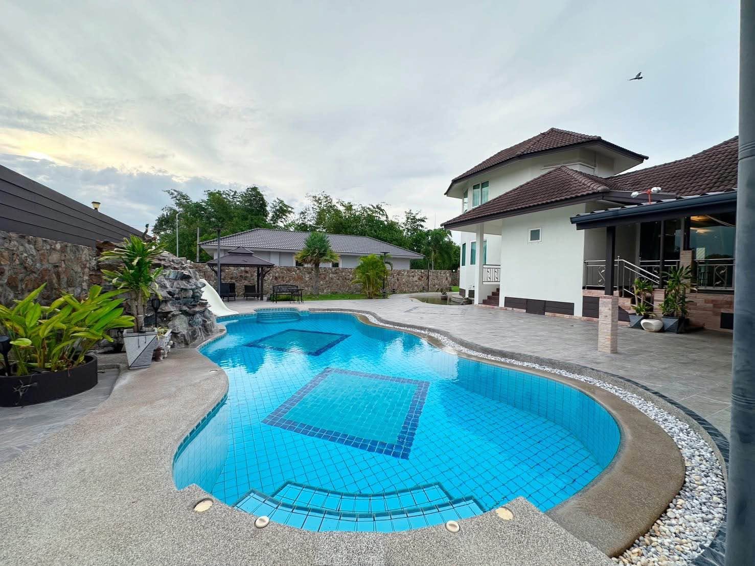 3 Bedroom Villa for rent in Huai Yai