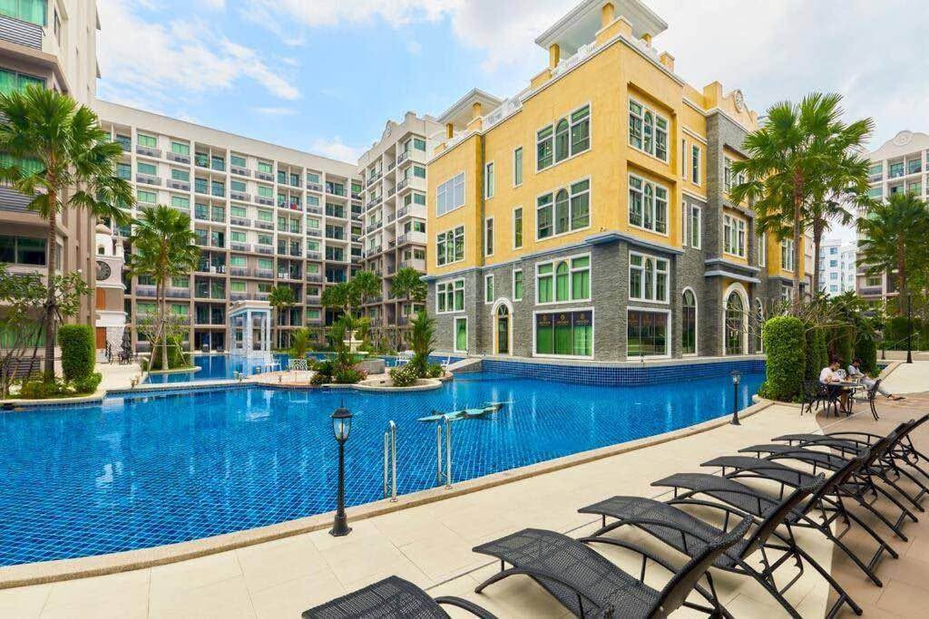 1 Bedroom Apartment for rent at Arcadia
