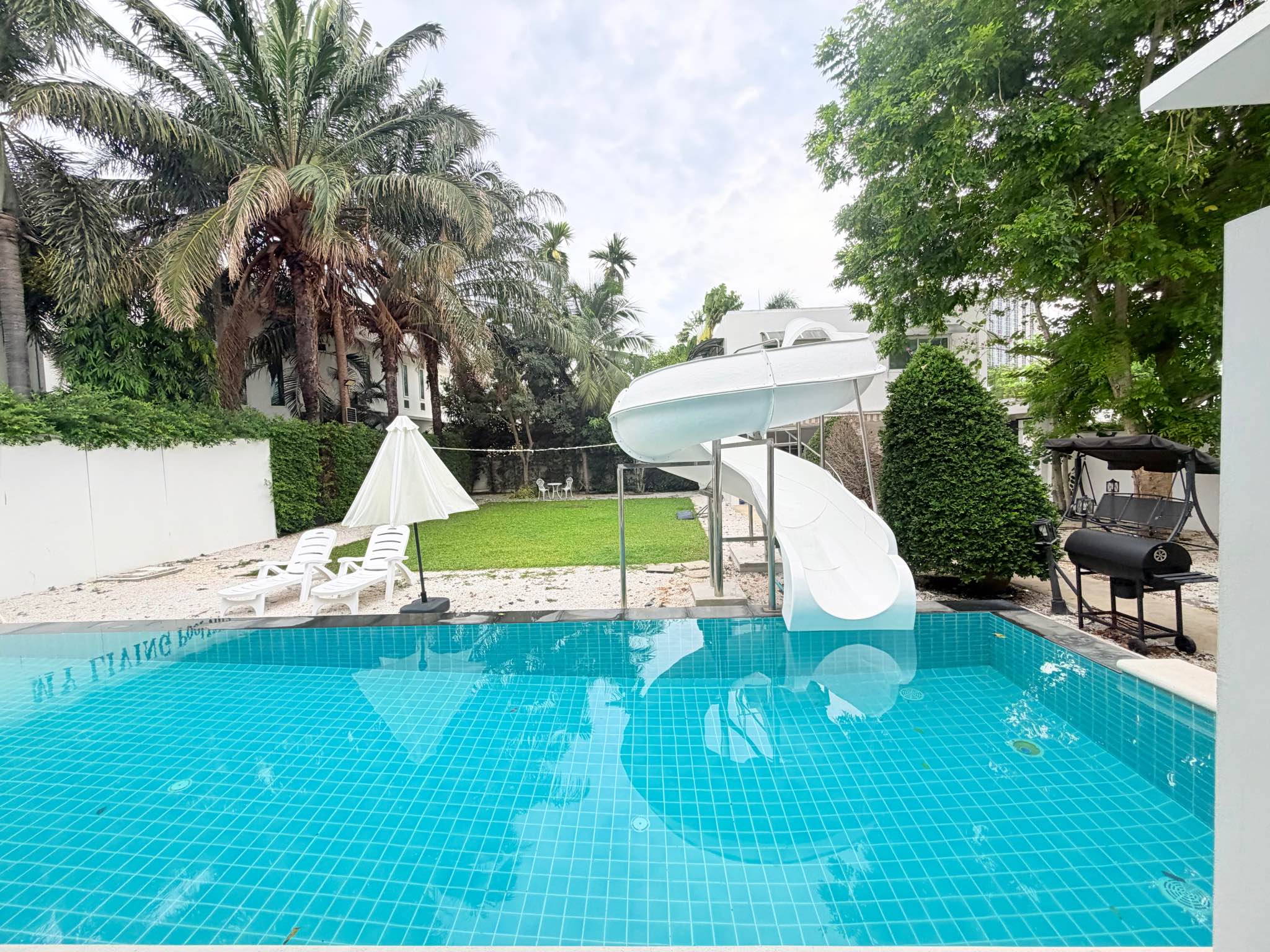 5 Bedroom Villa for sale in Jomtien