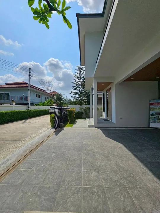 4 Bedroom House for sale in Huai Yai