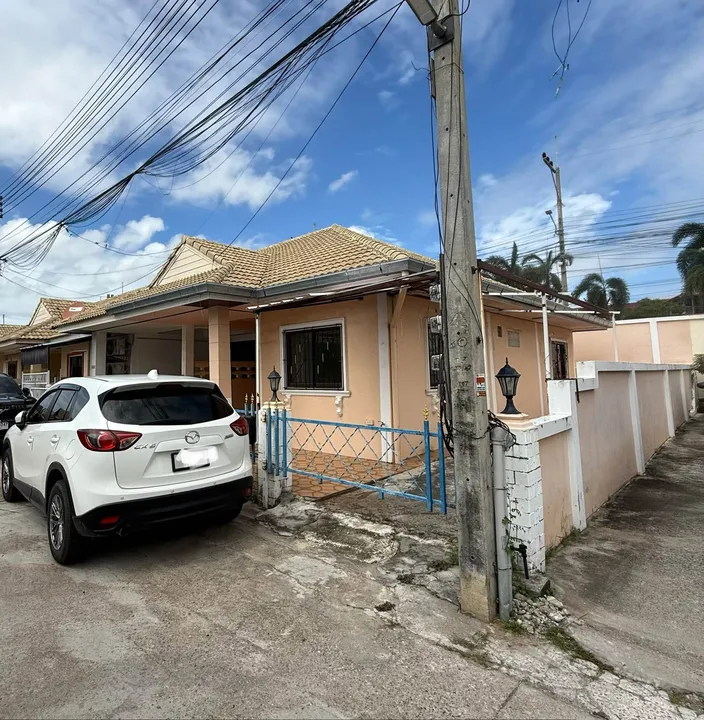 2 Bedroom Townhouse for sale at Wanthip 2