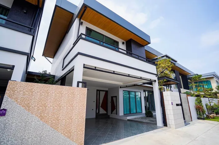 6 Bedroom Villa for rent in Toongklom Tanman