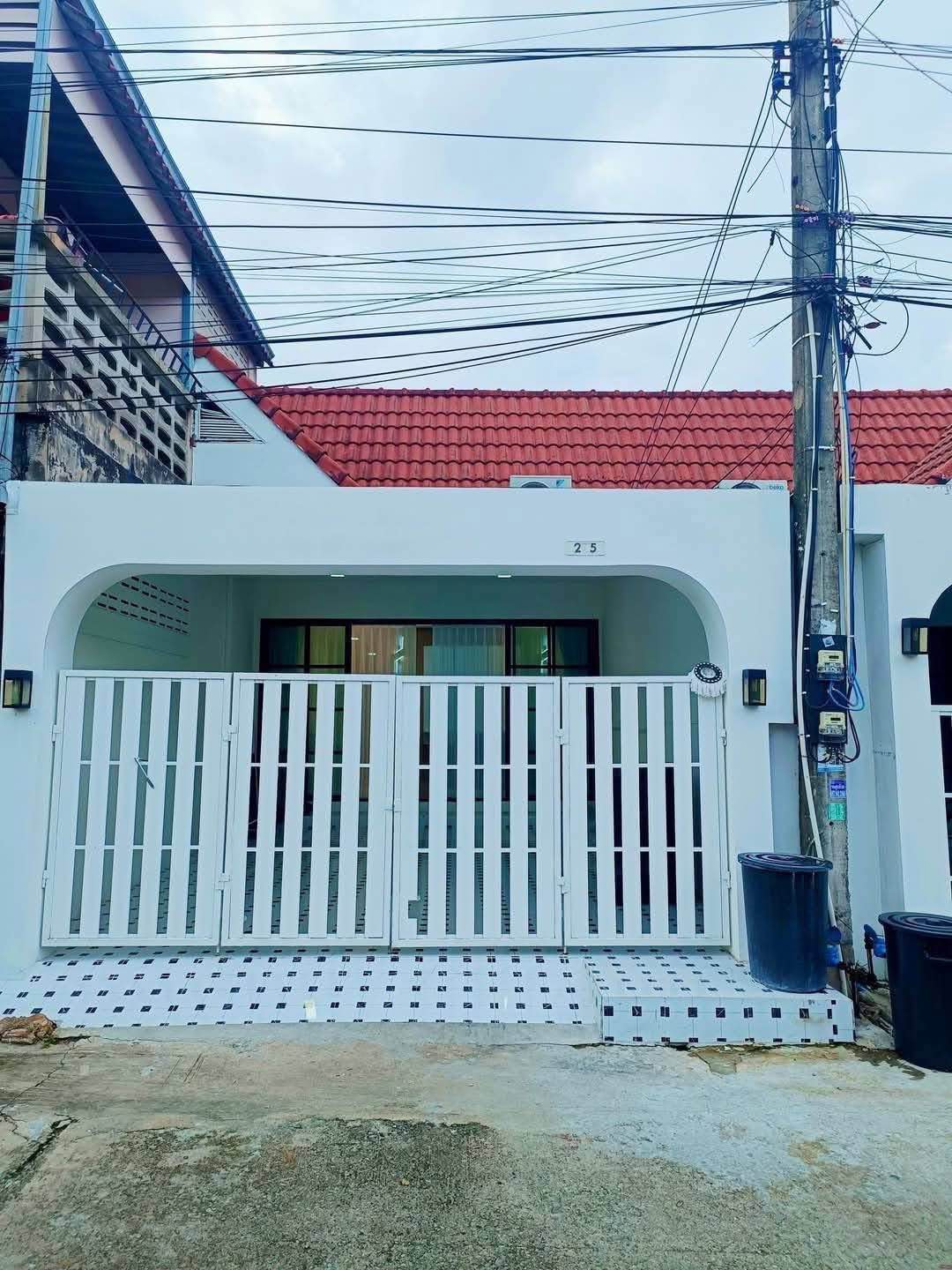2 Bedroom House for rent in Bang Lamung