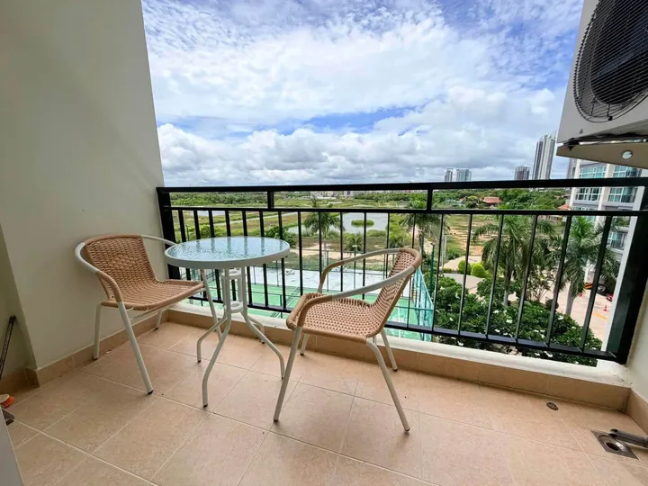 Condo for rent at Porchland II