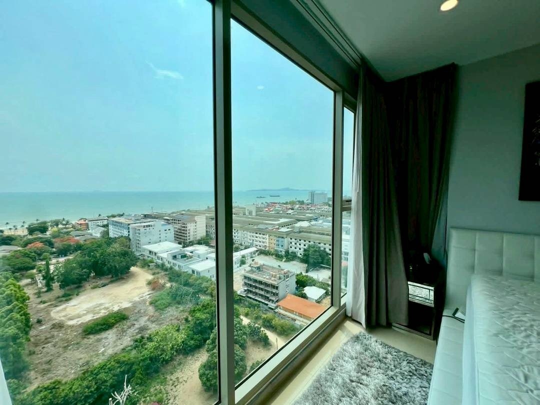 2 Bedroom Condo for sale at The Riviera Jomtien