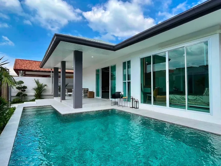 4 Bedroom Villa for sale at Ekmongkol Village