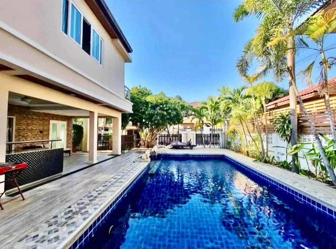 4 Bedroom Villa for rent in Huai Yai