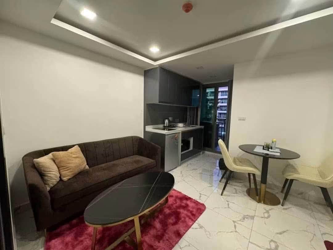 1 Bedroom Condo for rent at Arcadia Beach Continental