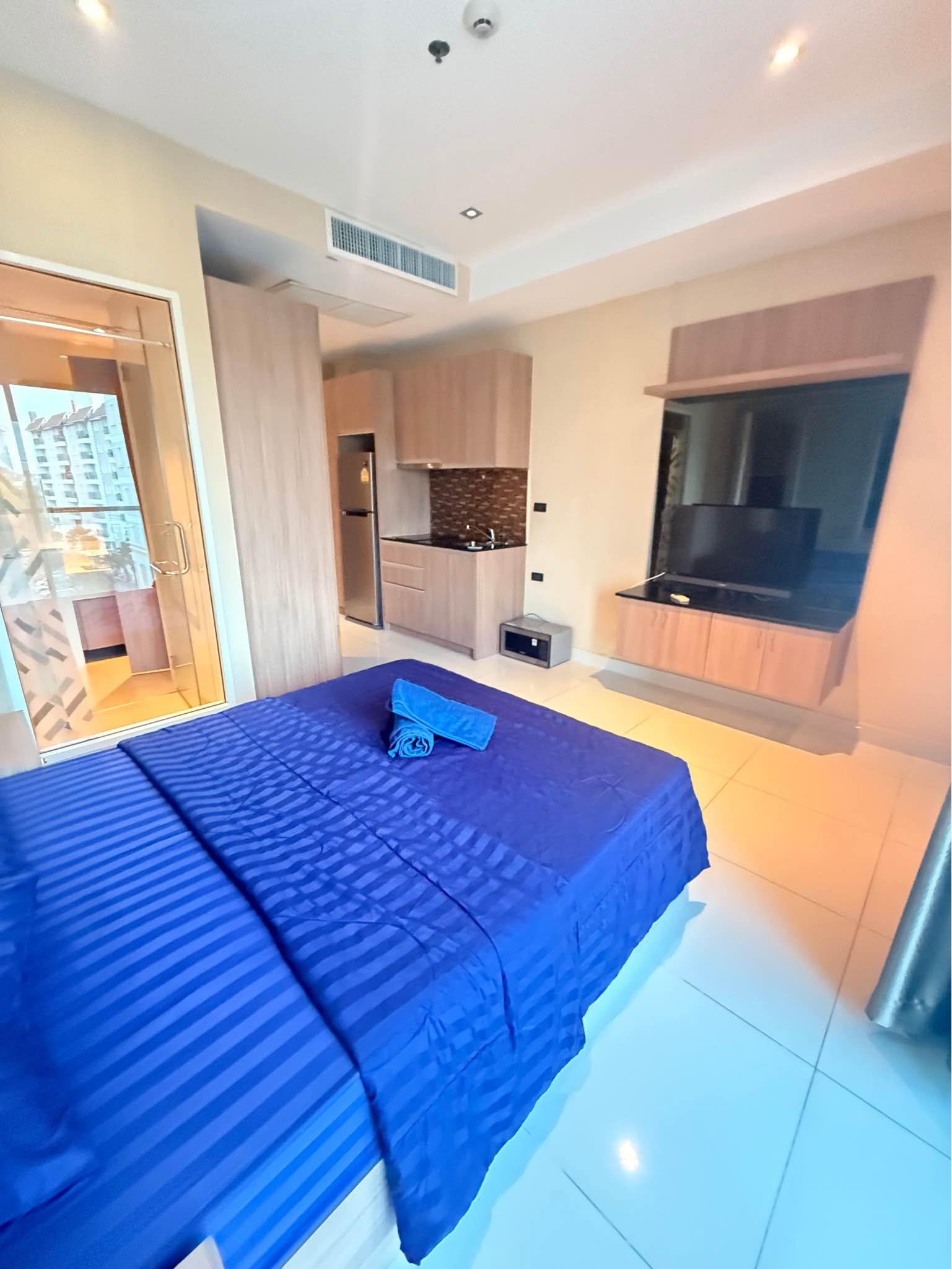 Studio for sale at Nam Talay Condo